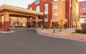Comfort Suites Tulsa Central